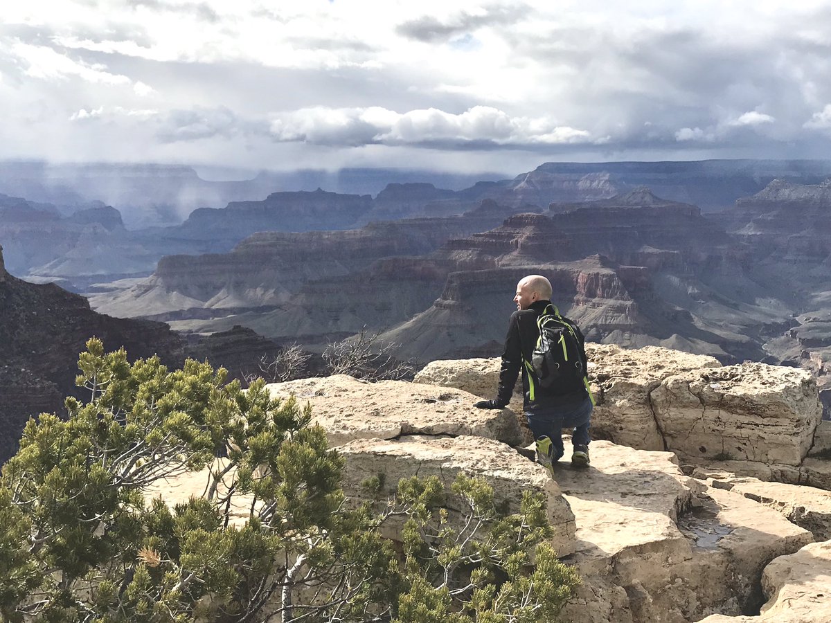 DanMatheson's tweet photo. Had such an inspirational start to my summer by attending #SLAC19 with current/former #SportsLaw students, colleagues and friends and then experiencing some of our nation’s most spectacular natural beauty #GrandCanyon #AntelopeCanyon #HorseshoeBend #NationalParks #explore https://t.co/zRVoKvpMWf