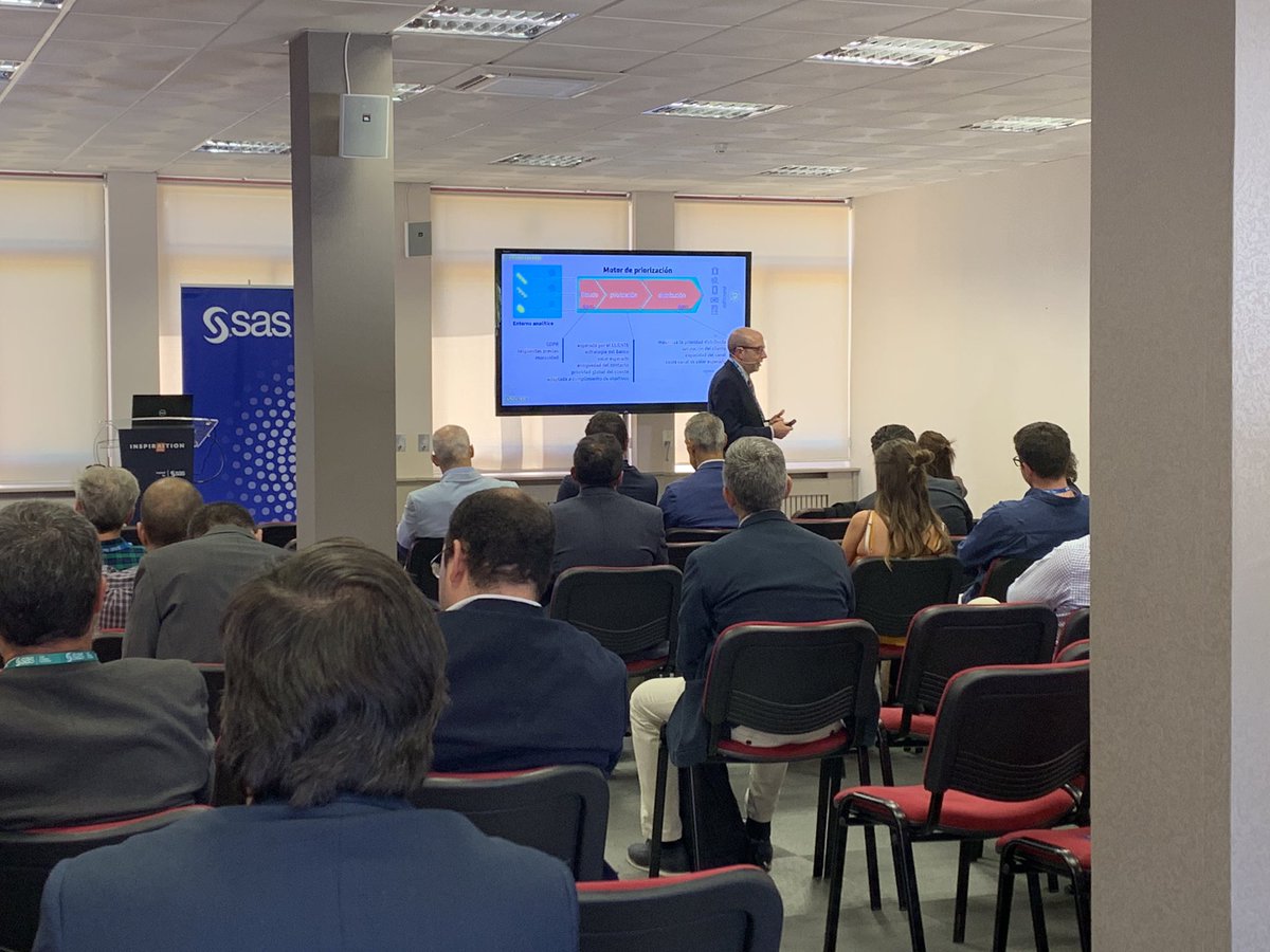SASEspana's tweet photo. Es muy importante la gestión multicanal para mejorar la experiencia del cliente, Alfredo G. Villar, @Bankia en #inspiday https://t.co/ZzJ8SDjzz6