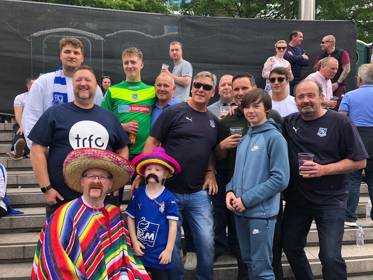 How many ex players and <a href="/TranmereRovers/">Tranmere Rovers FC</a> legends can you cram in to one photo ? 

#SWA