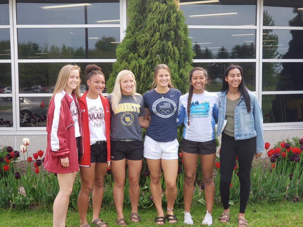 These Ladies are headed to STATE Track today! Wish them luck! #raiderstrong