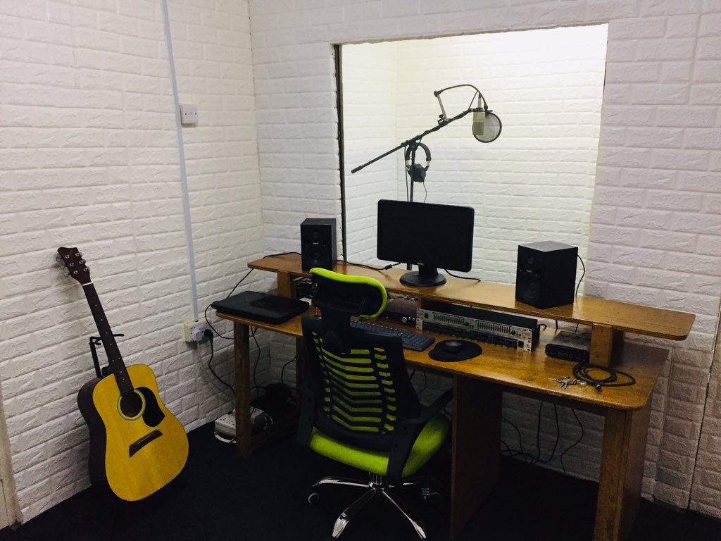 Beatz, Recording, Mixing &amp; Mastering!
Call or WhatsApp 0550660510 for more info
Email: nickrecords24@gmail.com 

NickRecords... Live the Music 
#music #production #BeatMaker #MusicProducer