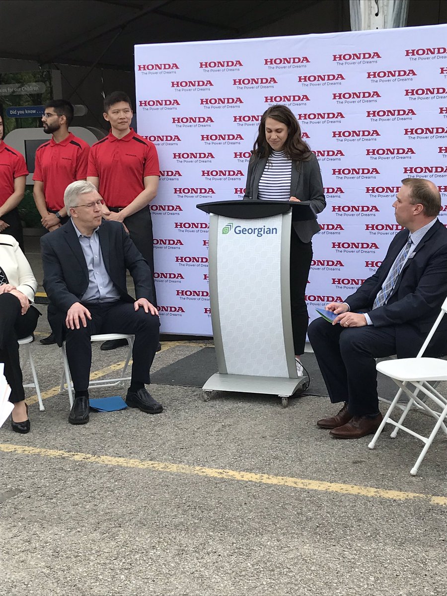 Environmental student Katie Lloyd expresses her gratitude for <a href="/HondaCanada/">Honda Canada Inc.</a> <a href="/HondaCanadaMfg/">Honda Canada Mfg</a> wonderful donation toward awards and scholarships.