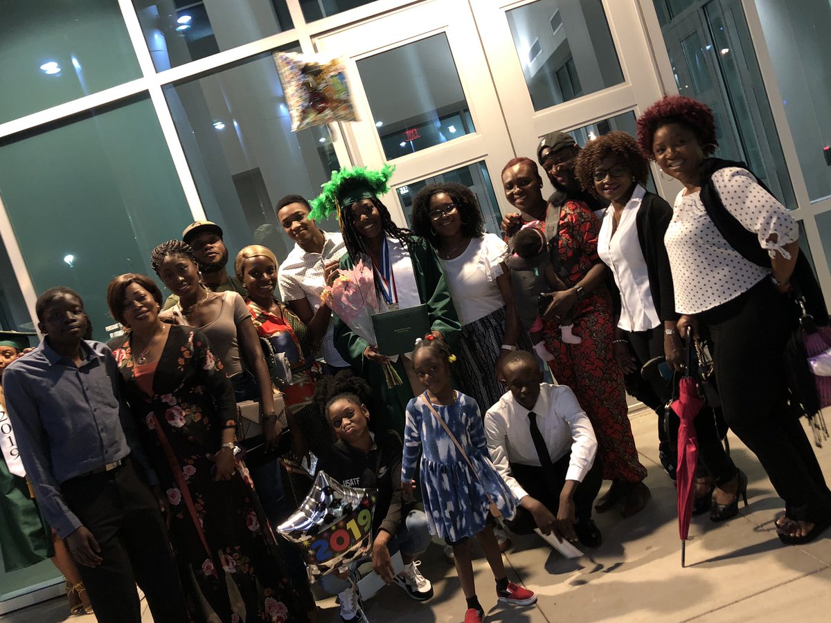 Rozo 🧜🏾‍♀️ tweet media