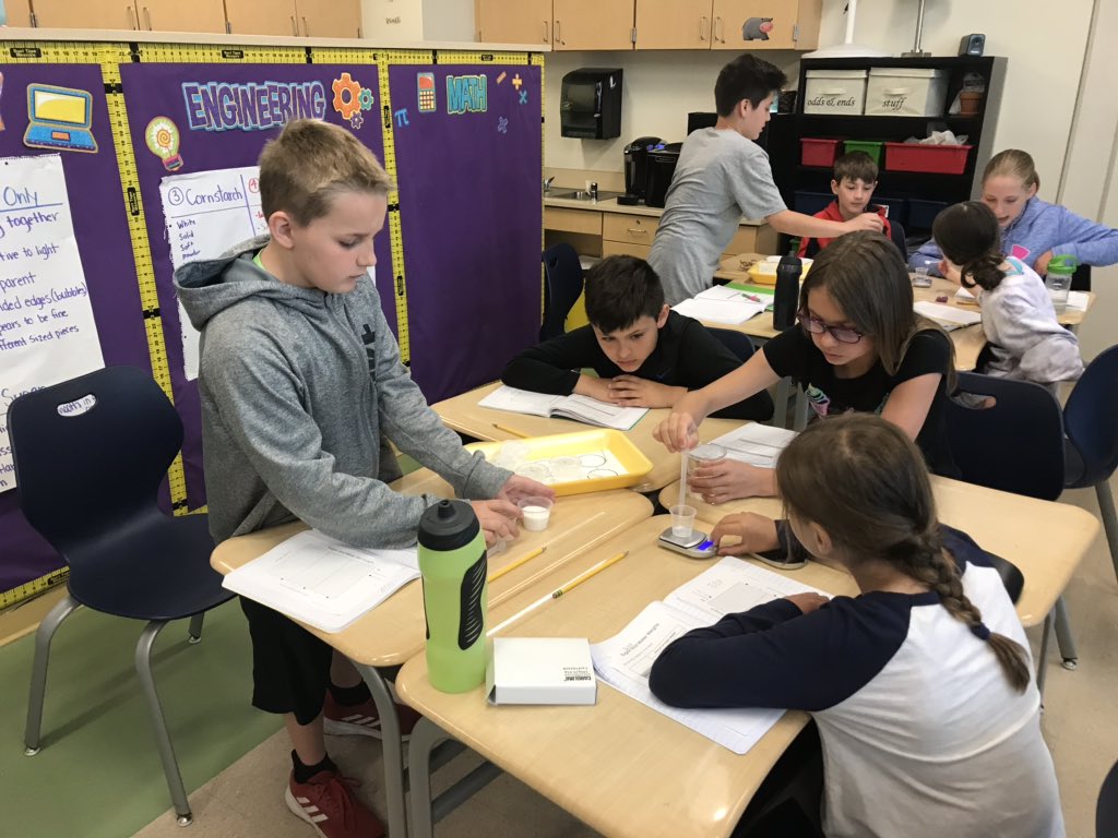 GC5thGrade's tweet photo. Weight and measurement in lab today! #mrslarowe @GordonCreekElem https://t.co/TAE1zaY6r5