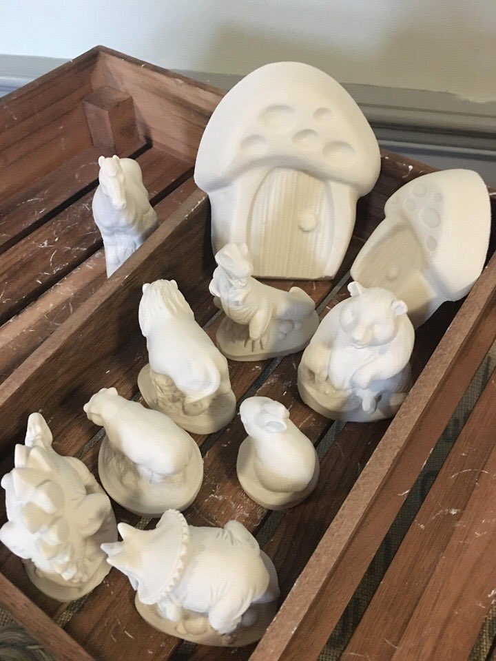 FreshGroundSE9's tweet image. All the #Potteryfun and #LegoFun are waiting for you to come to Fresh Ground Eltham and get creative this weekend enjoying the #Halfterm 🍿☕️🍫🍬🍰🍪 
Book your spot now online: freshgroundeltham.co.uk/book-online
Come to #theplacetobean