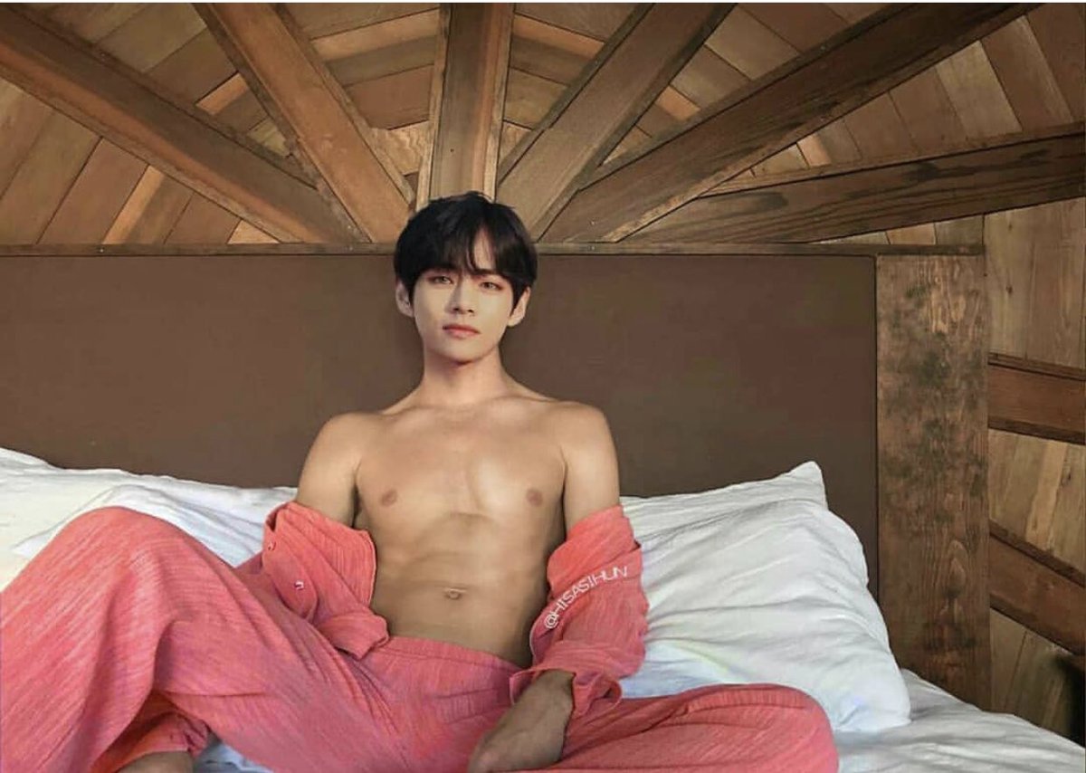 94ithobir's tweet photo. I found this and the search party can now take a rest we know where they are #FindBTSParty #FoundBTS https://t.co/rHIN1r8r2R