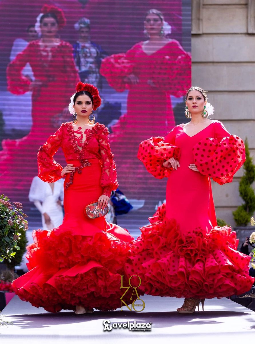 El #RojoLozano se apodera de pasarelas y ferias...
#MelisaLozano San Rafael 19 ☎️952581740 / 607470740 
<a href="/avelplaza/">plaza sf ❤💛💛❤</a>
#modaflamenca #siemprelozano #flamenca #modaandaluza #luxurycollectionflamenca #luxury💎 #luxurystyle #lunaresyvolantes #beflamencabecool #Sevilla #andujarflamenca