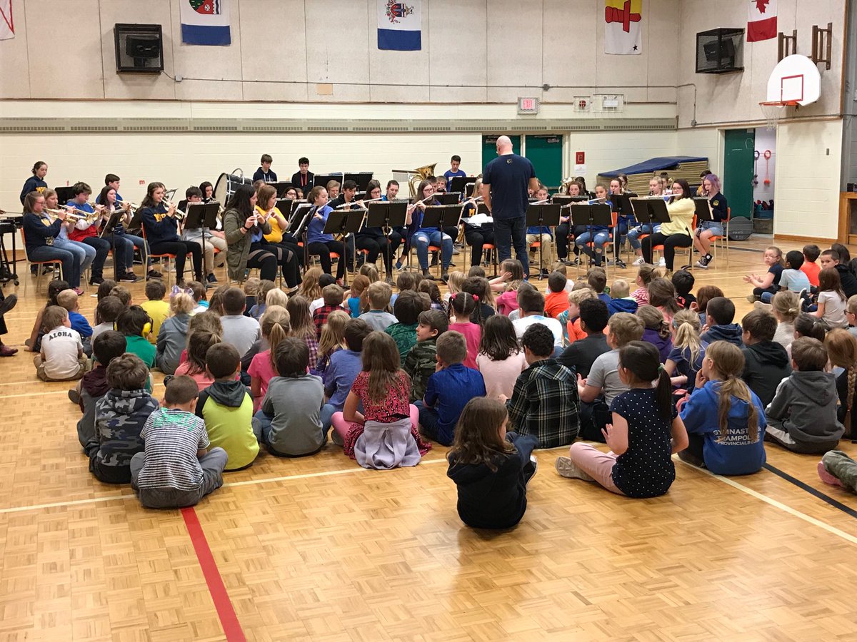 AEES enjoying being entertained by the MRHS band.