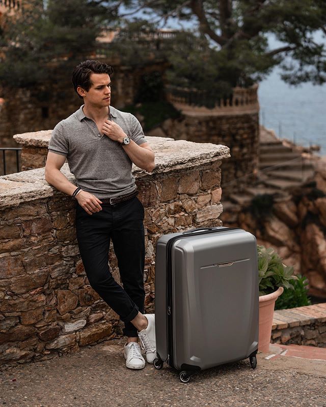 No better travel companion for my recent weeklong European adventure than  <a href="/samsoniteusa/">Samsonite USA</a>’s new Winfield 3 DLX 28” Spinner 🙌. For a closer look at this lightweight check-in bag, check out my stories. // 📸 by @ianjamesstauffer // #adamgonon #Samsonite … bit.ly/2Qyi6sZ