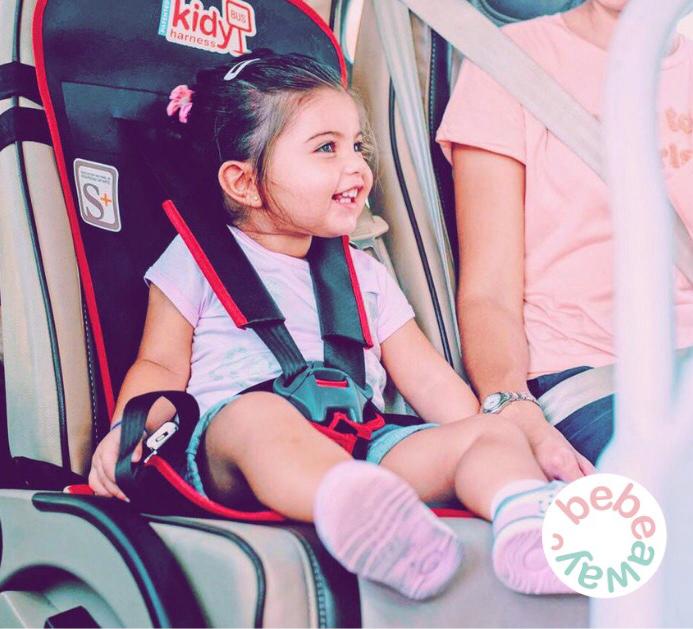 Bebeawaycom's tweet photo. En #bebeaway nos preocupamos por la seguridad de tus peques por ello, hemos incorporado a nuestro catálogo la silla con sistema de retención para viajar en autobús. ¡Espérala muy pronto! 👦👧 
#rentfortravel #productosniños #tendencias2019 #viajarconniños https://t.co/3c1Uf2Tc18