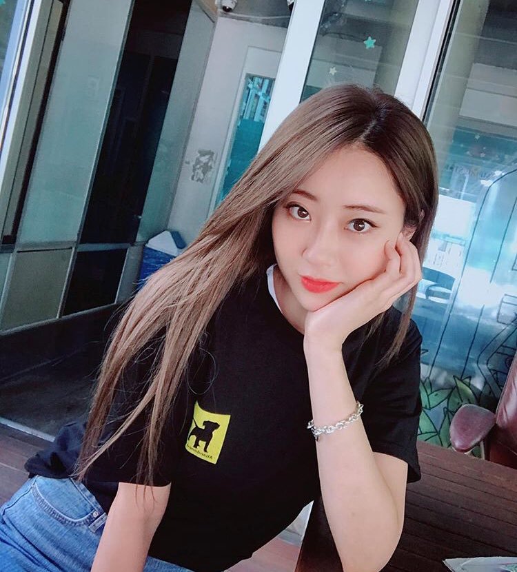 iKyungri's tweet photo. 180601 #경리 #KYUNGRI https://t.co/V48tTaiu5D