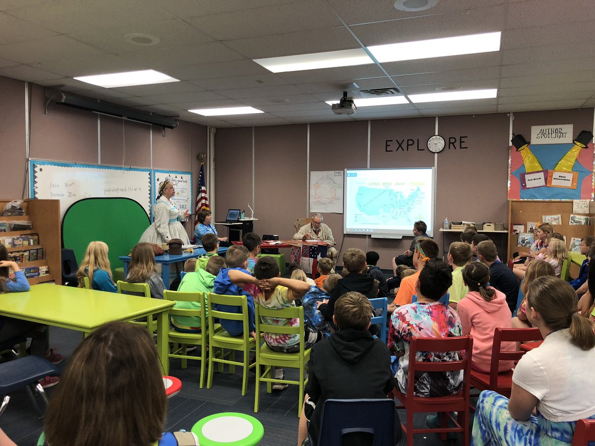 PrViewSchool's tweet photo. 4th grade is enjoying a Civil War presentation by guest speakers Mr. and Mrs. Geise https://t.co/J5whHMBhoS