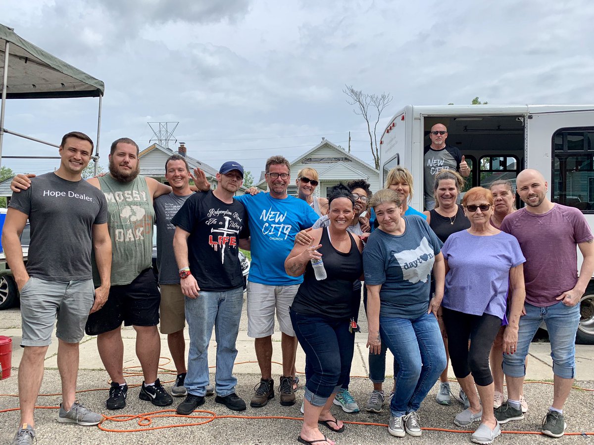 bradaycock's tweet photo. My kids wanted to go to Dayton yesterday to help and encourage our friends. The strength of the tornadoes that hit Dayton pale in comparison to the power of the human spirit that we witnessed yesterday. Unity is a force! What does Jesus look like? See pics below. #DaytonStrong https://t.co/1KYW9W5TDs