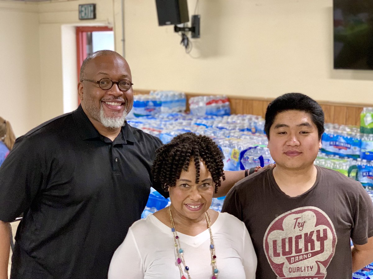 bradaycock's tweet photo. My kids wanted to go to Dayton yesterday to help and encourage our friends. The strength of the tornadoes that hit Dayton pale in comparison to the power of the human spirit that we witnessed yesterday. Unity is a force! What does Jesus look like? See pics below. #DaytonStrong https://t.co/1KYW9W5TDs
