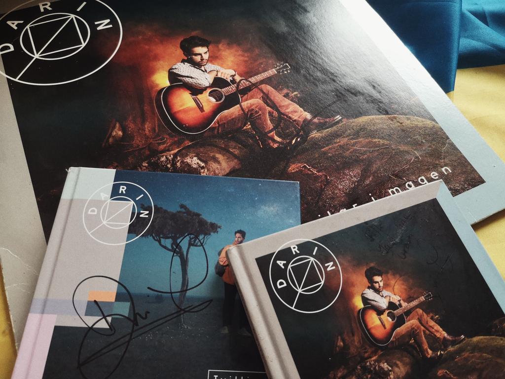 DarinGlobal's tweet photo. Crazy, right?  Do not have as many CDs from anyone as from you ... and 3 of them autographed!  @DarinOfficial ❤️ #daringermany #fangirl https://t.co/8H5Y1HY3yM