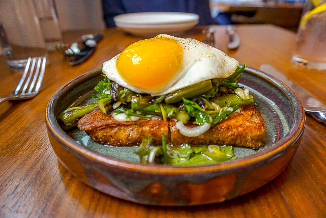 #Chicago: There's no better place to celebrate spring and warm weather than at a restaurant named Daisies! Read our newest review

<a href="/DaisiesChicago/">Daisies Restaurant</a> bit.ly/2Kdh6ta