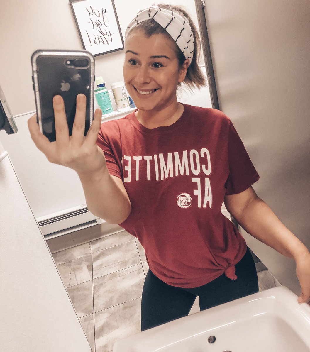 mad_damm's tweet image. I took this pic the day I found out I hit my goal weight 🤗 #SummerBodHereICome #HittingGoals