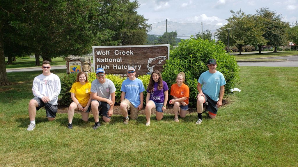 talawanda_ffa's tweet photo. Hello, and greetings from your new and proud 2019-2020 Talawanda Butler Tech FFA Chapter Officers! We have spent an amazing week here at Lake Cumberland! Special thanks to Mr and Mrs Jacquemin for the hospitality. We have prepared for a lot of great things for the upcoming year! https://t.co/oD1GNhiYTg