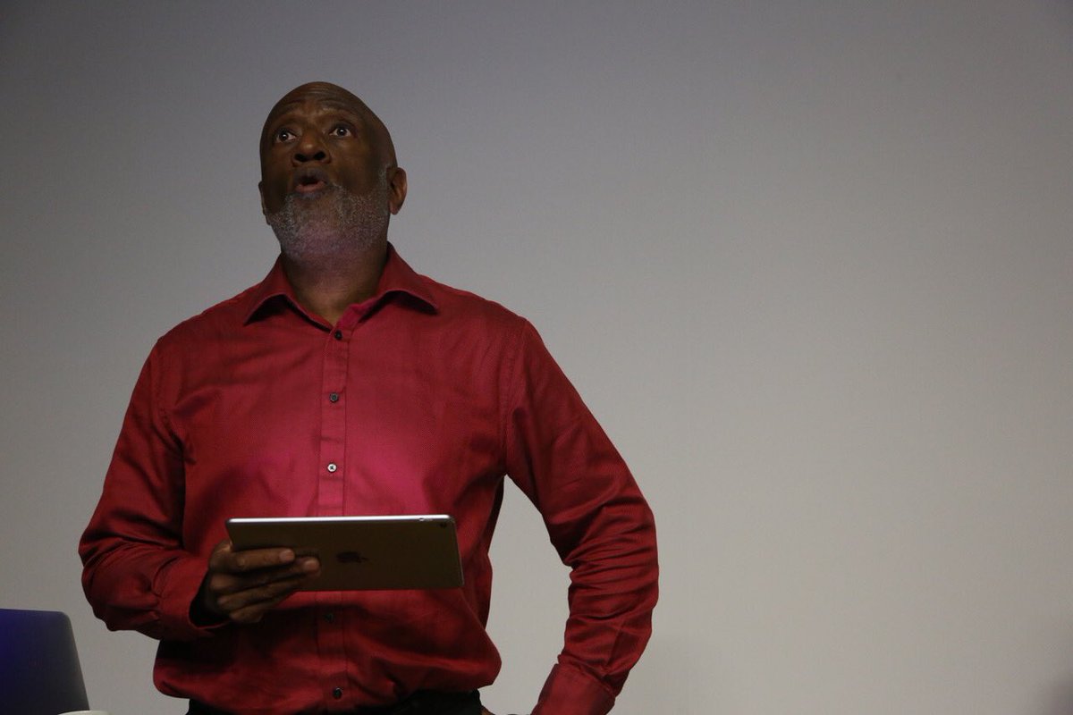 modesummit's tweet image. Inspiring first night at MODE! Introductions by @rbrianstone and @brianlucid, Whakatau + Welcome by Tama Kirikiri, and presentation by keynote, @johnnym0tion, @experienceperception. 

#modesummit #motion #motiondesign #animation #title #titledesign #interface #cocamassey