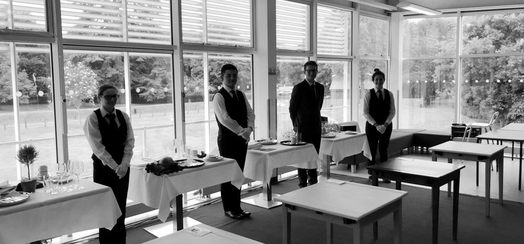 Fantastic day <a href="/WCulinaire/">WessexSalonCulinaire</a> thanks to <a href="/Craft_Guild/">Craft Guild of Chefs</a>, well done <a href="/raphipadams1x/">raphi</a> @ECripps01 <a href="/max_pashley5/">Max Pashley</a> <a href="/AdamMilesDavis1/">Adam Miles Davis</a> &amp; <a href="/BenDolby1/">Ben_Dolby</a>
facebook.com/20679601614291…