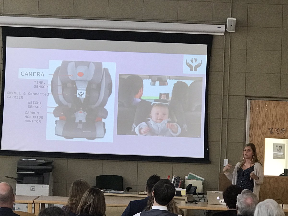 SusieScanRI's tweet photo. @CharihoRegional @incubatoredu #FinalPitch #Classof2019 #HOAD #EasyPhone #HandsFree https://t.co/sHsGqYvmBJ