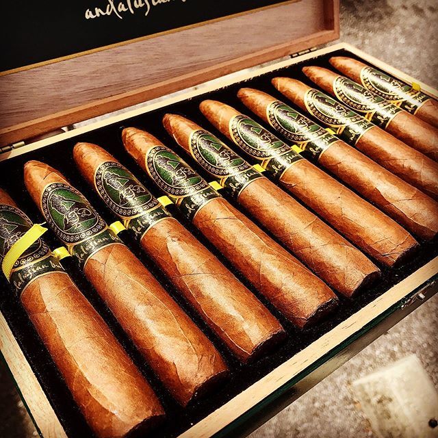CordovaCigars's tweet photo. In Stock....for now.  #lfdcigars #botl #sotl #smokelfd https://t.co/xDhzkCa3Qr