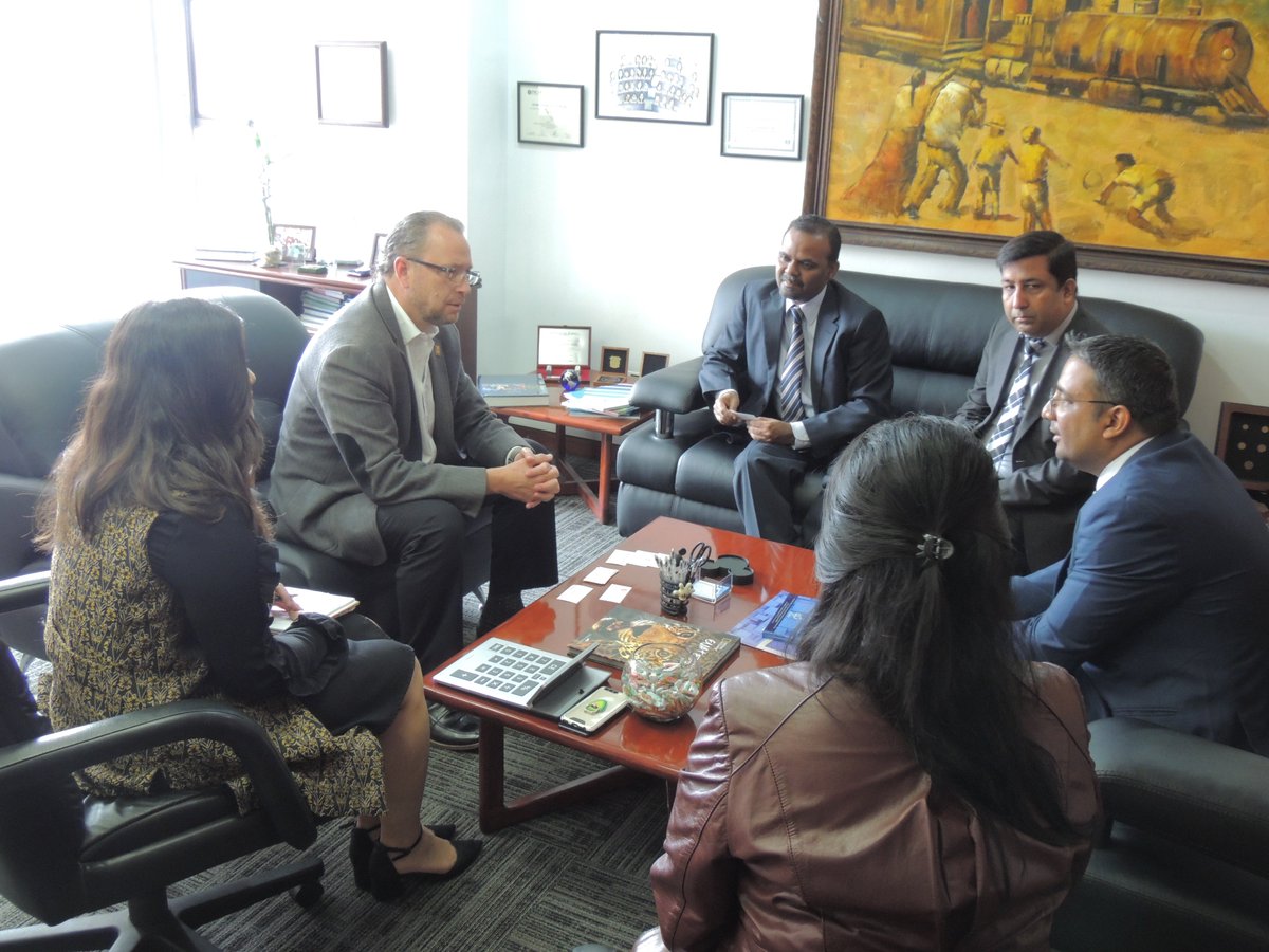 IndiaInGuate's tweet photo. CERAMIX Delegation from India visited the Guatemalan Chamber of Industry and made a presentation on the upcoming CERAMIX Summit and Expo 2019 to members of CACIF, architects and builders on 30 May 2019. #CERAMIX #CERAMIX2019 #IndiainGuate #IndianIndustry #IndianTrade #MakeinIndia https://t.co/dC2xfyMb3L