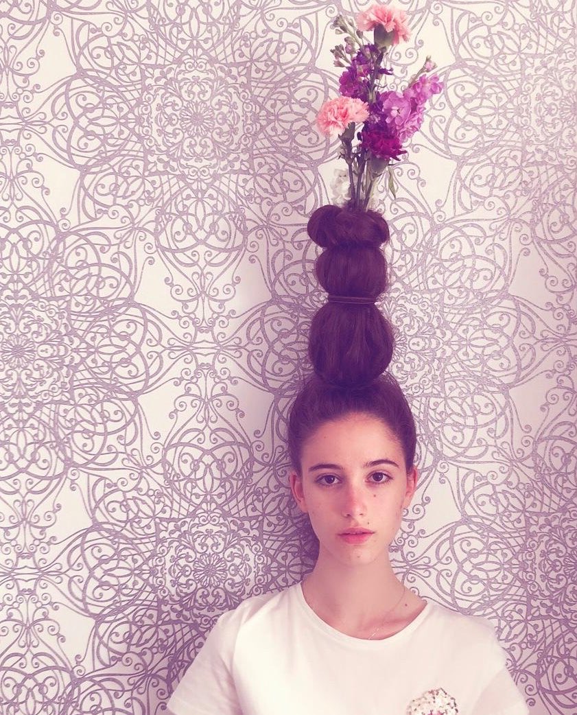 emilia39841282's tweet photo. I promise that youโll never find another like me ๐ @iamtay_tay #taylor #taytay #taylorr #looktay #summer #flowers #flowervasehair #style #fun #diy #look #spring https://t.co/y3UFC1fKTl