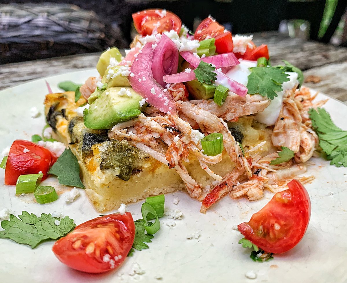 RealFoodHappy1's tweet photo. Chile Rellenos Casserole (working on a post) topped with shredded salsa chicken made in my @cosoricooks pressure cooker! Added diced avocados, a dollop of Greek yogurt, queso fresco, homemade pickled red onions and garnished with cilantro and scallions. #realfood #tacotuesday https://t.co/pCsmHwx7oG