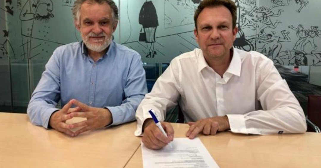 La IX Edición de FIBABC contará de nuevo con el patrocinio del té premium español IRONICA. Este es un momento de la firma del acuerdo. @IronicaTea @IronicaTea <a href="/abc_es/">ABC.es</a>