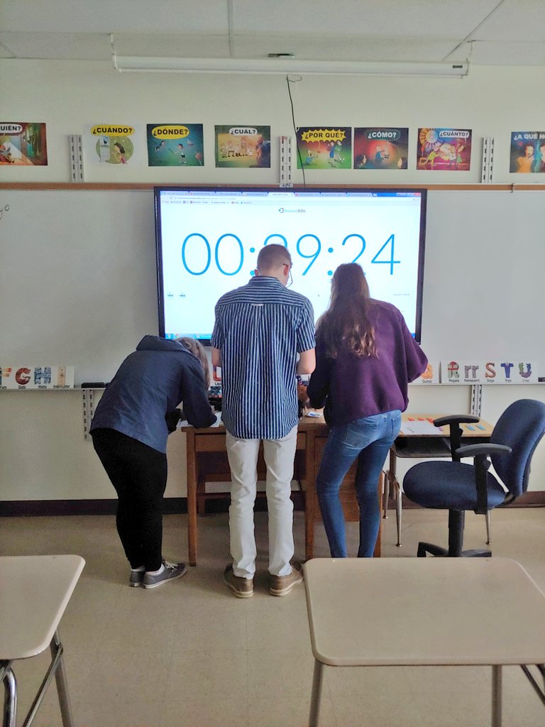 HVTechCoach's tweet photo. Ms. Wyman's class solving #breakoutedu puzzles to find the missing weather reporter. Practicing Spanish weather terms &amp; working as a team. Next, they will create their own game! #edtech #ppcsd #pineplainsproud https://t.co/i1rxoAsDai