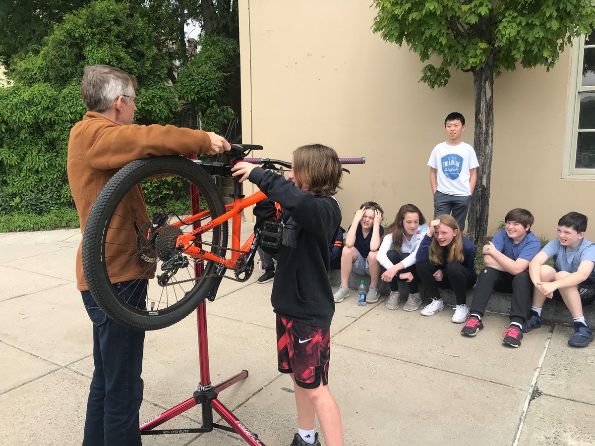 frankwrow's tweet photo. As part of our PBA on promoting bicycle commuting, Gemini students learned the art of basic bike maintenance and explored some cool features of modern touring bicycles like dynamo hub chargers. 
#mccallchat https://t.co/1o8eiaYIb0