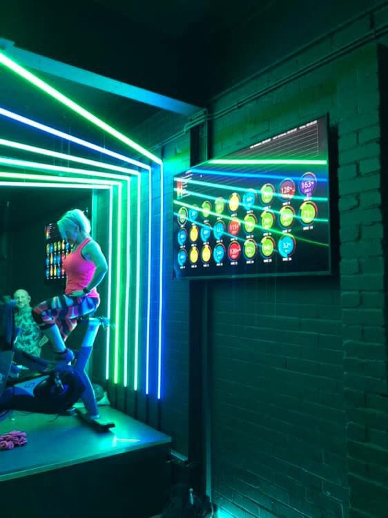 penguinmediauk's tweet photo. Gym owners! Give us a call if you need more... more sound, more lights, more screens, more quality, more usability, more customers, more smiles ☺️
#PoweredByPenguin #PenguinMediaSolutions #Gym #FitnessStudio #HIIT #Yoga #WeightTraining #Crossfit #IndoorCycling #Spin #StagesFlight https://t.co/OZCxttAoc7