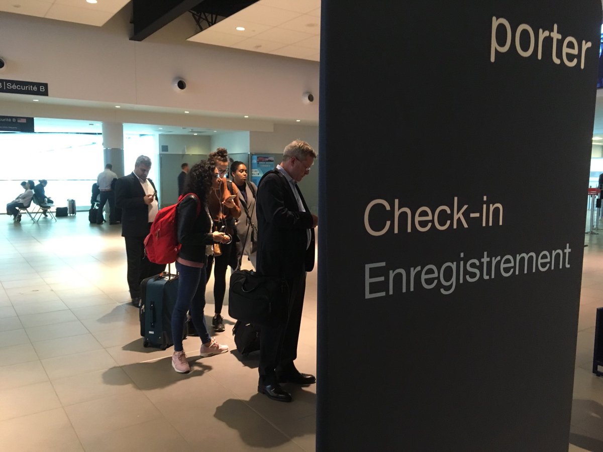 rene_beignet's tweet photo. In line for 15 min and just in the ropes. All bc #basicfare doesn’t include digital boarding pass. ⁦@porterairlines⁩ https://t.co/OmRZgrR3VC