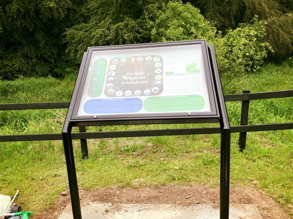 SallybrookT's tweet photo. This is our new bird sign which was installed this week. Big thank you to Mike O’Keeffe who did the bird survey for us. He also designed the sign and painted each of the birds. Thanks as well to Gerard O’Hora and his team in the council for installing it. 👍🏻 @okeeffeml @Corkcoco https://t.co/nmDlyRGpbX