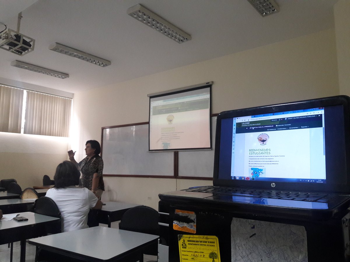 EnfermeriaUleam's tweet photo. Docentes de la Facultad en capacitación sobre recursos virtuales institucionales. @GarciaEstelia #SomosUleam #SomosEnfermería https://t.co/F0okjf3Gp8