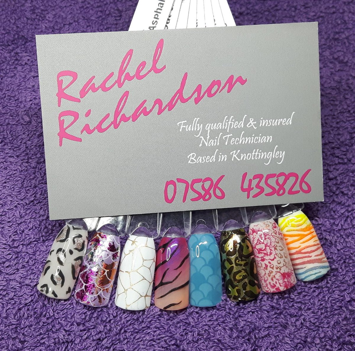 RRNailsBeauty's tweet image. A few fun twists on animal print nails! Contact Rachel on 07586 435826 to book your nail appointment now!
#AnimalPrint #AnimalPrintNails #CNDShellac #LoveLecente #NailTech #NailArt #NeonNails #TreatYourself #OmbreNails #Pontefract #Wakefield #Knottingley #Selby #Goole #Whitley
