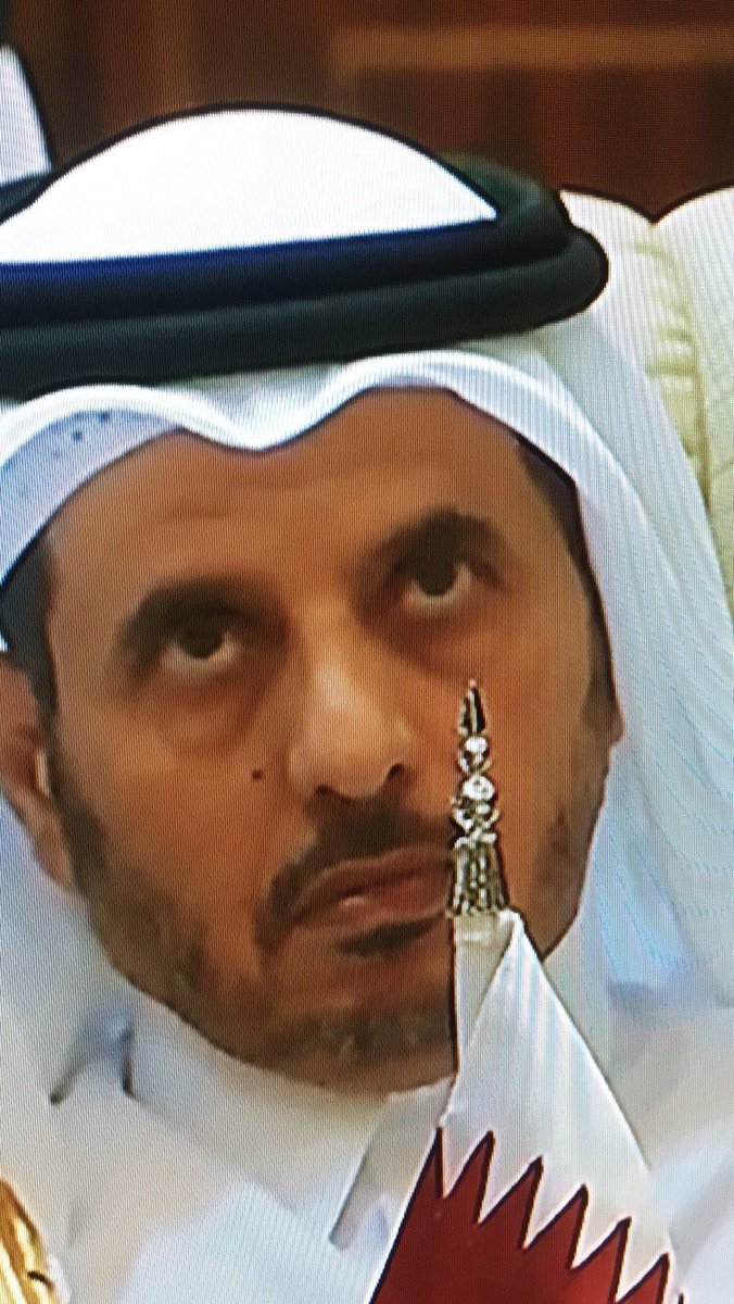 #القمه_الخليجيه_العربيه 

شفيك خايف ترا بين ربعك وجماعتك 

"   ( لا تخاف )