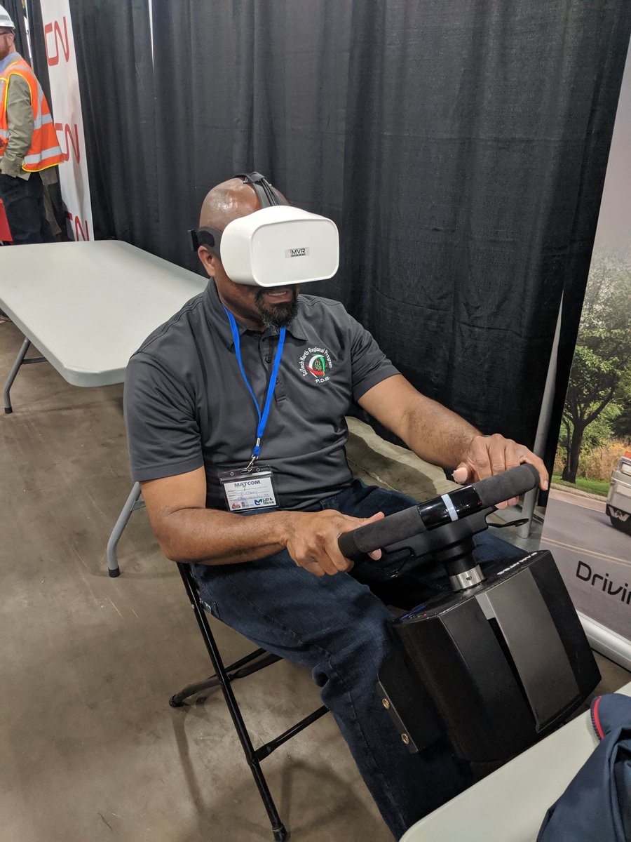 ChingNavea's tweet photo. @BentleyRattray trying the MVR @chinguacousyss @Matcom1976 #liftnmove https://t.co/o5IXTnnYie