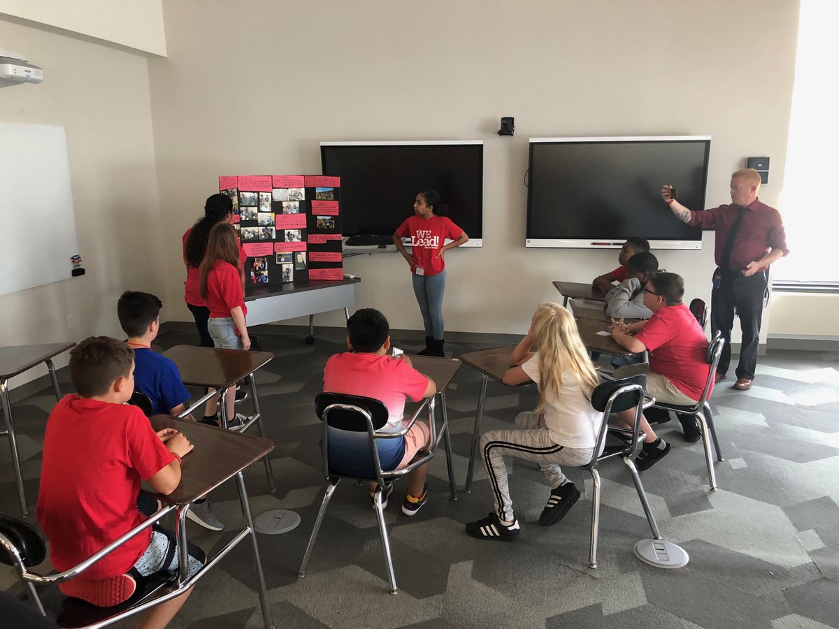 steph_callaway's tweet photo. #kidsleadcsd Leaders Showcasing their Work! https://t.co/q2KyOCs9Bi