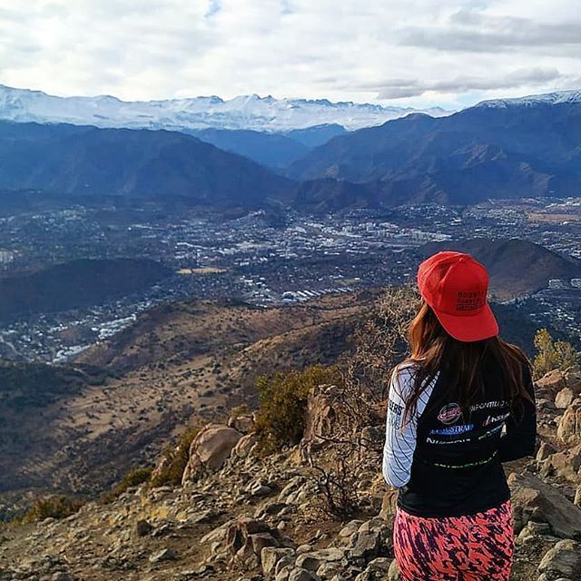 stgomrco's tweet photo. Quién no estará feliz ver cómo van cambiando nuestros paisajes? 🏔️
❄️ #winteriscomming y nos estamos preparando con todo en @mountainrunningco 👊🏻💥
Ven por tus desafíos!! .
.
.
#naturesgym @merrellchile #outdoor #mountainrunningco  #buff #petzl #garmin #club #equipo #training… https://t.co/xLsMjgRWLe