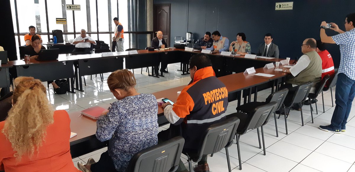 CastanedaMined's tweet photo. Inicia reunión del Sistema Nacional de Protección Civil para analizar la situación de lluvias y el sismo de este día https://t.co/ZXWGSgJzEp