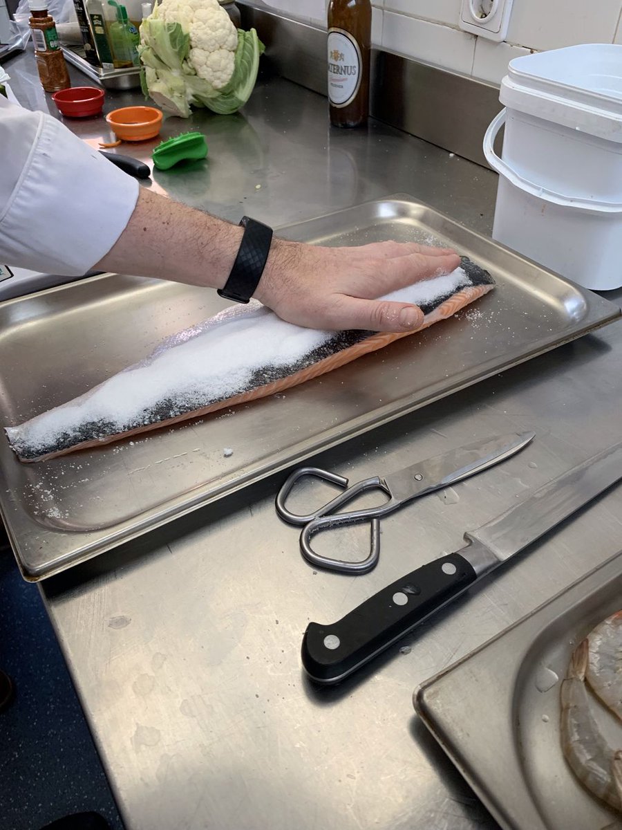 vhosteleria's tweet photo. Ya estamos trabajando con el Horno de #Presiónvapor de #Moduline. Una muy sabrosa experiencia en la @ehtalcala  con @vhosteleria https://t.co/nLGUq1Z4vJ