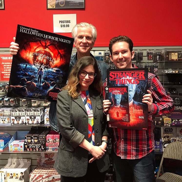 kylelambert's tweet photo. I had such a fun evening signing posters and comics with @Jody_Houser &amp; @MatthewModine Thanks to everyone who came out, to @universalTFAW / @UniStudios for doing a kickass job hosting us &amp; to @DarkHorseComics /@K8eB33 /@SScushing for making it happen. https://t.co/CMWBYFPO3F
