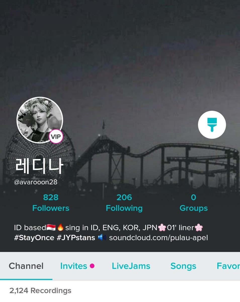 pixelixie's tweet photo. maybe kinda useless for me to drop this. But i just want to invite you guys to sing SKZ's and other artists song on Smule! Let's follow each other as well! #smule #smulekpop #smulejapan #straykidscover https://t.co/aYKT7wwEvX