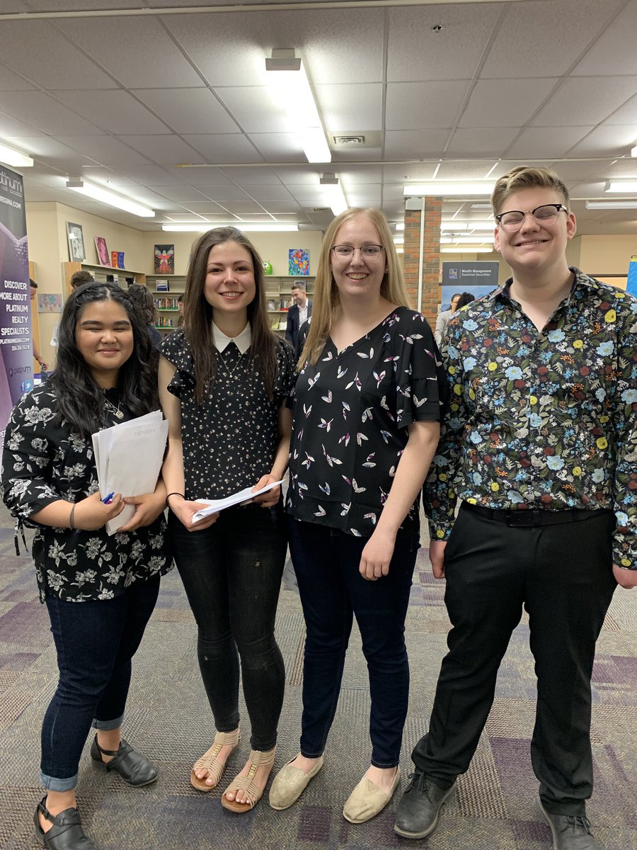 FWJohnsonRegina's tweet photo. Accounting, Personal Finance, and Business students representing at the Financial Literacy Fair today! #allthepatterns #allthetime https://t.co/dZlLAZcb5K