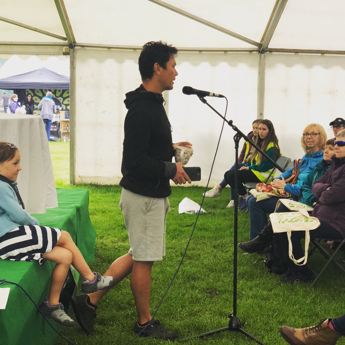 Leafiehealth's tweet photo. Justin on how health can be turned around by cutting out the junk and eating healthy #realfoods 
Leafy looking casual on stage in support 🌿💚 At the lovely @ShropFrestival festival 😘❤️ https://t.co/X3OBlJulCW