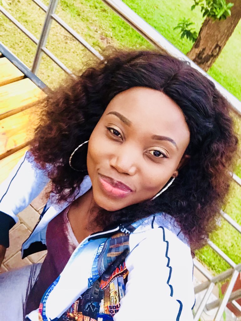 MiluMuziq's tweet photo. Stop the circus of pretending2b wt u not,2pips u think r themselves witU,simply cuz they don’t show their real selves. I think ever1has a dark side🤷🏽‍♀️, &amp;it’s okay if you’re learning2be better. If you not going2show your true colors2any1,let it b4yo peace,not2prove yourself2nobody https://t.co/QkCqJaOOnB
