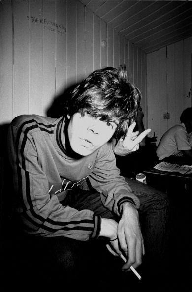   Happy birthday to Tim Burgess of The Charlatans who turns 52 today! 
