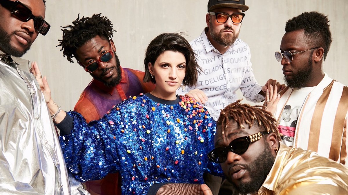 BillboardItalia's tweet photo. "Stammi Bene (On My Mind)": Deborah Iurato torna con i Soul System -> leggi su https://t.co/XBI0N8M6ji @DebIurato @soulsystemoff #LaMusicaCheParla #DeborahIurato #SoulSystem #StammiBene #StammiBeneOnMyMind https://t.co/NieoKA5K0E